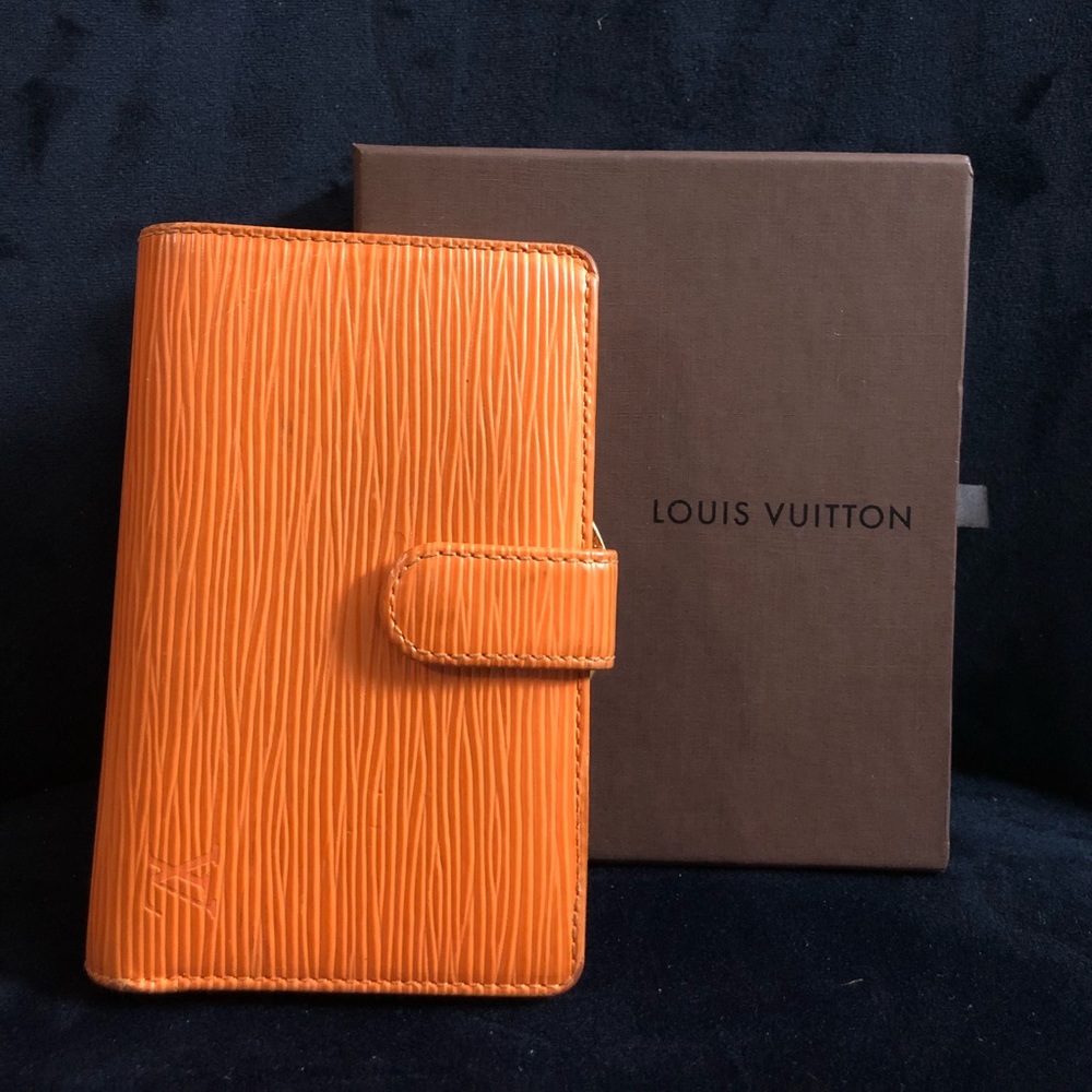 Authentic Louis Vuitton Epi Wallet